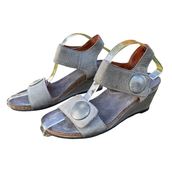 Taos Shoes - Taos Carousel Strappy Wedge Sandal Womens EUR 42 US 10.5 Distressed Gray Leather